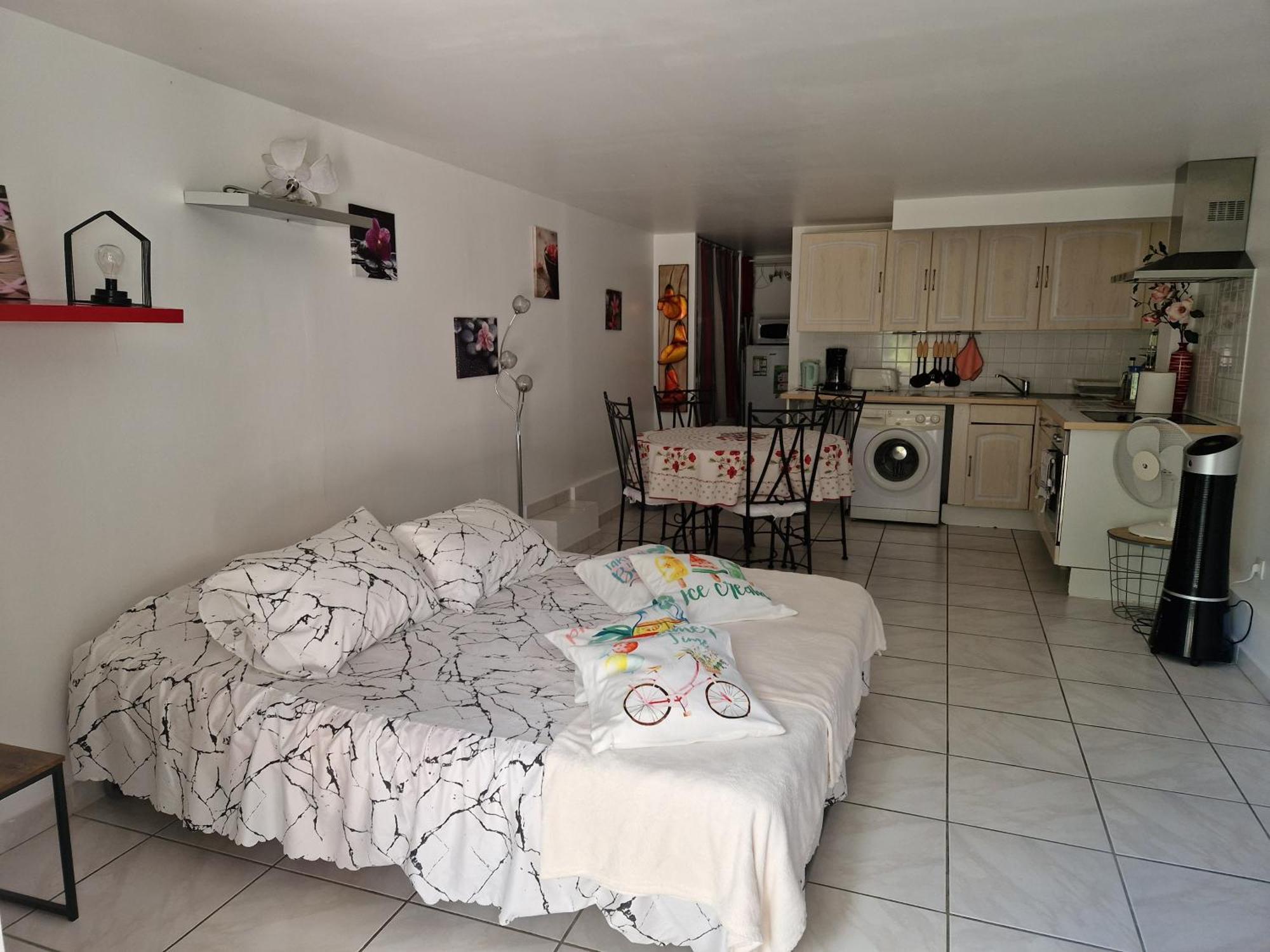 Casa Prescilia Apartment Lumio  Ruang foto